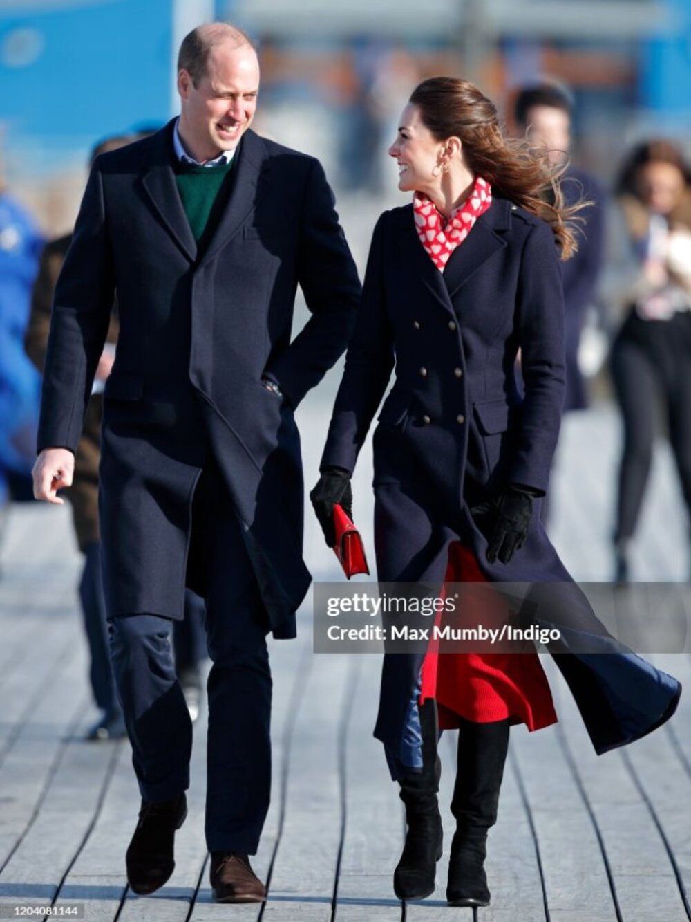 Beulah London 'Shibani' Heart Print Scarf in Red & Ecru ASO KATE MIDDLETON